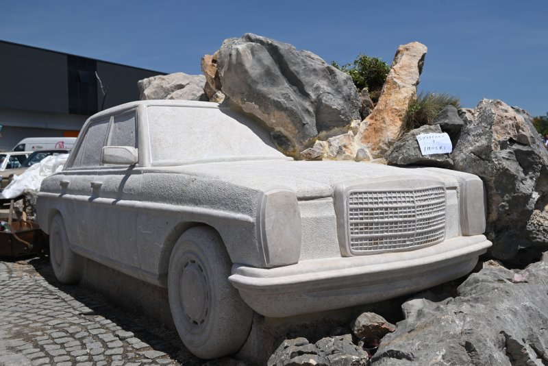 Spomenik Mercedesu