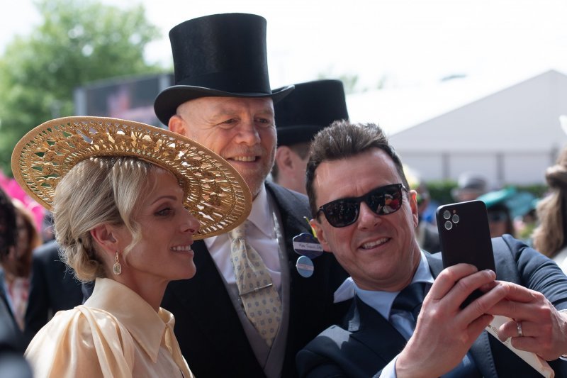 Zara Tindall na Royal Ascottu