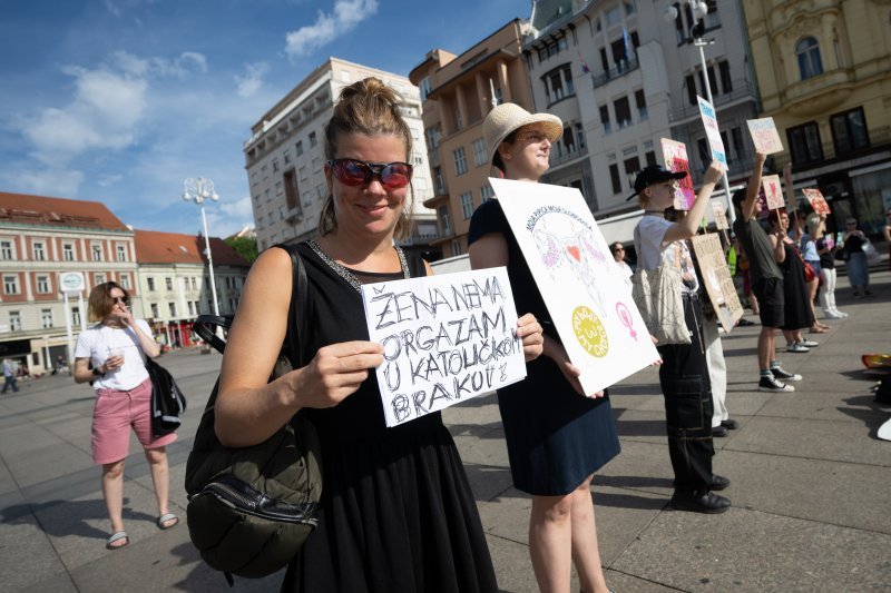 Molitelji i prosvjednici