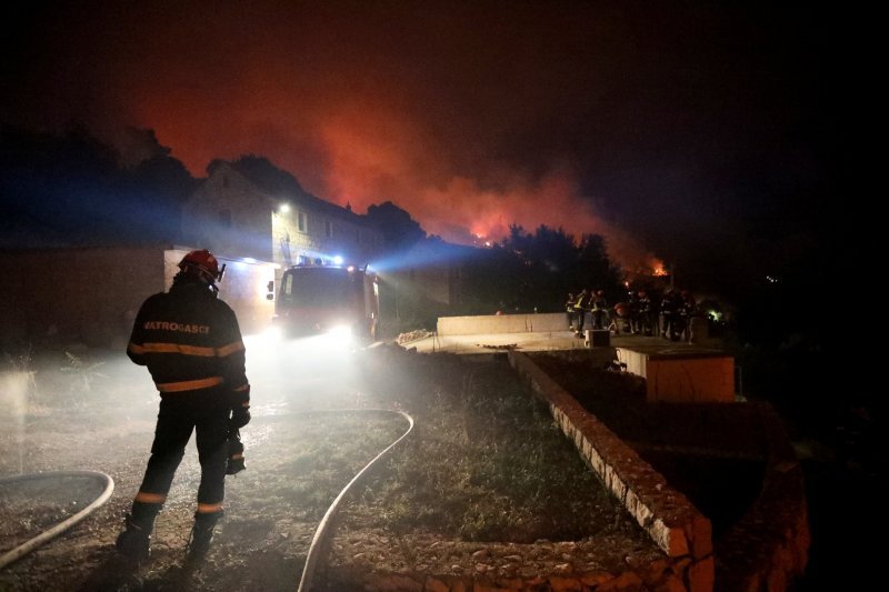 Požar kod Tučepa