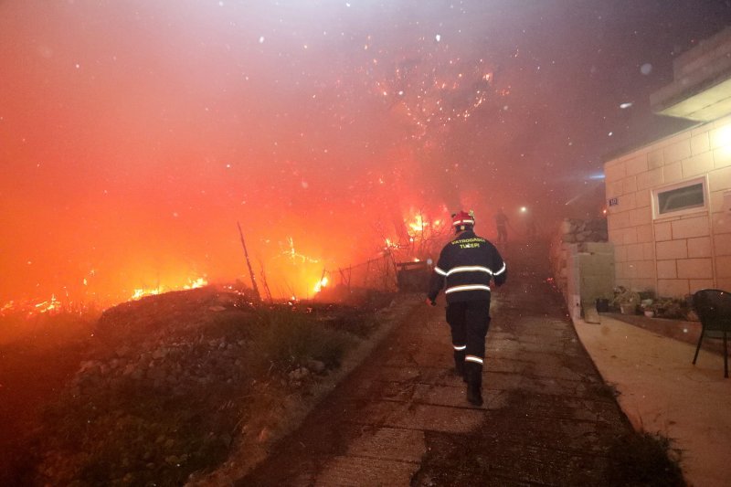 Požar kod Tučepa