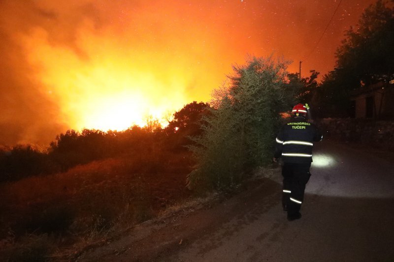 Požar kod Tučepa