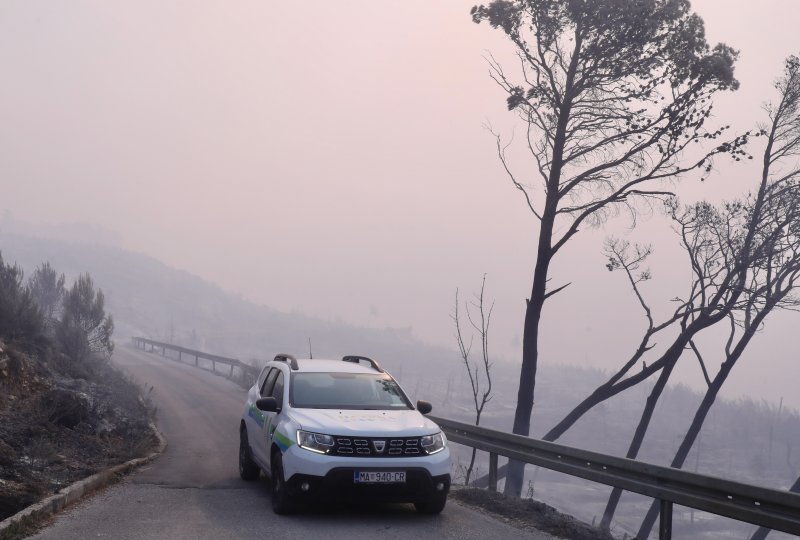 Apokaliptične fotografije uništene šume parka Biokovo