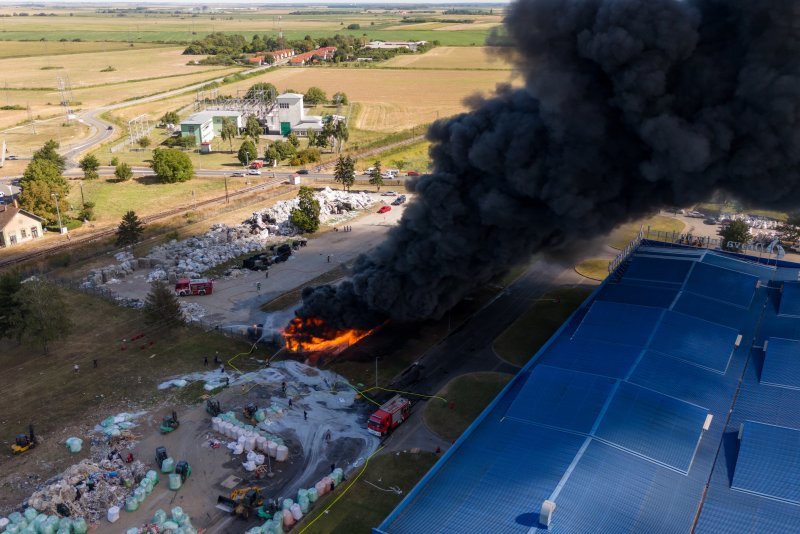 Požar u Dravi International iz zraka