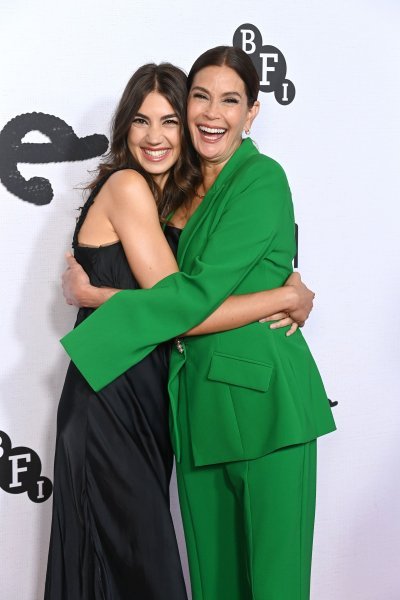 Teri Hatcher i  Emerson Tenney