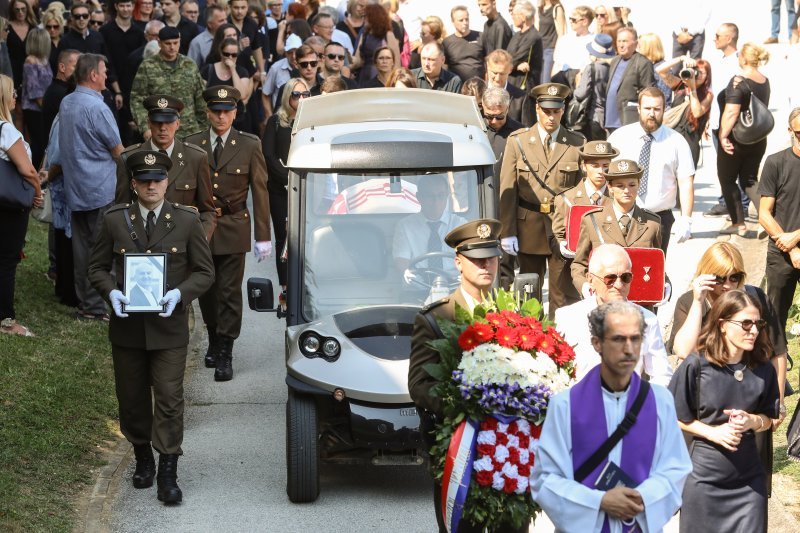 Posljednji ispraćaj Predraga Freda Matića na Mirogoju