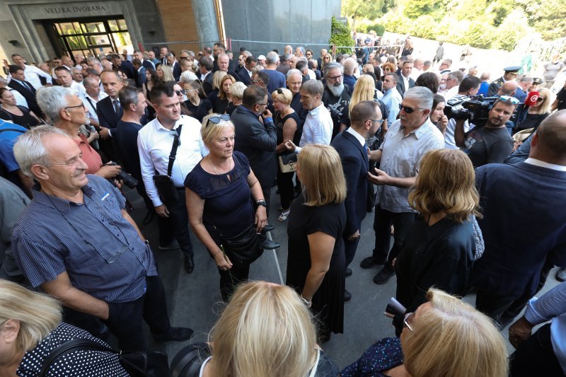 Posljednji ispraćaj Predraga Freda Matića na Mirogoju