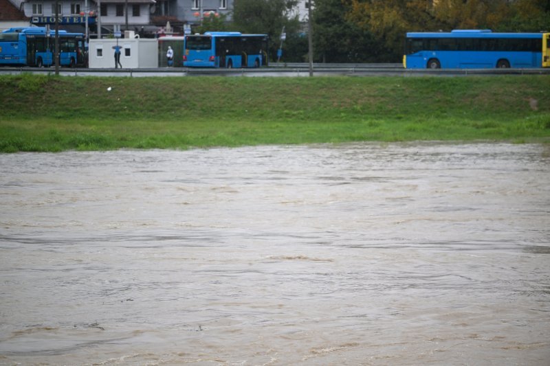 Izlila se rijeka Sava zbog obilnih padalina