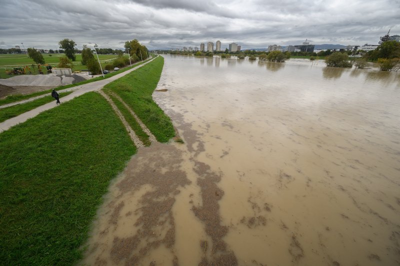 Povišen vodostaj rijeke Save