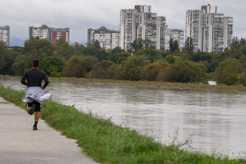 Povišen vodostaj rijeke Save