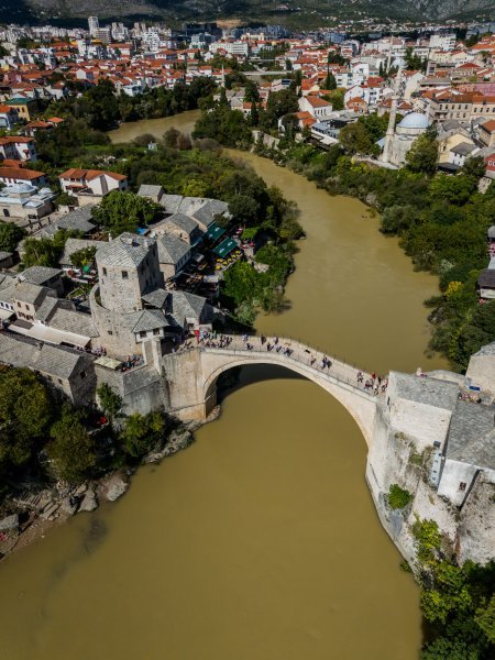 Neretva promijenila boju