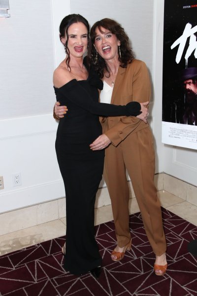 Juliette Lewis i Robin Tunney