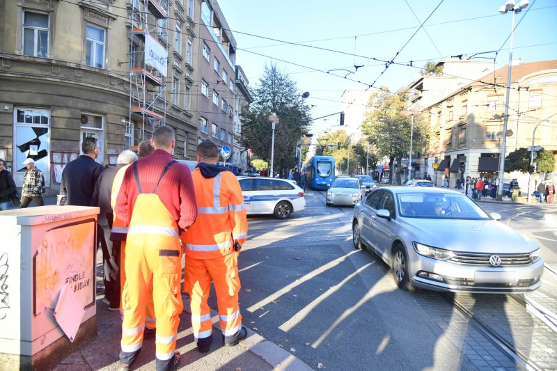 Prometna na križanju Vodnikove ulice i Savske ceste