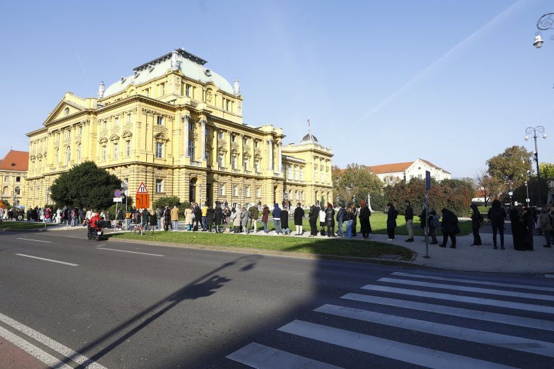 Početak fizičke prodaje ulaznica za balet 'Orašar' u HNK