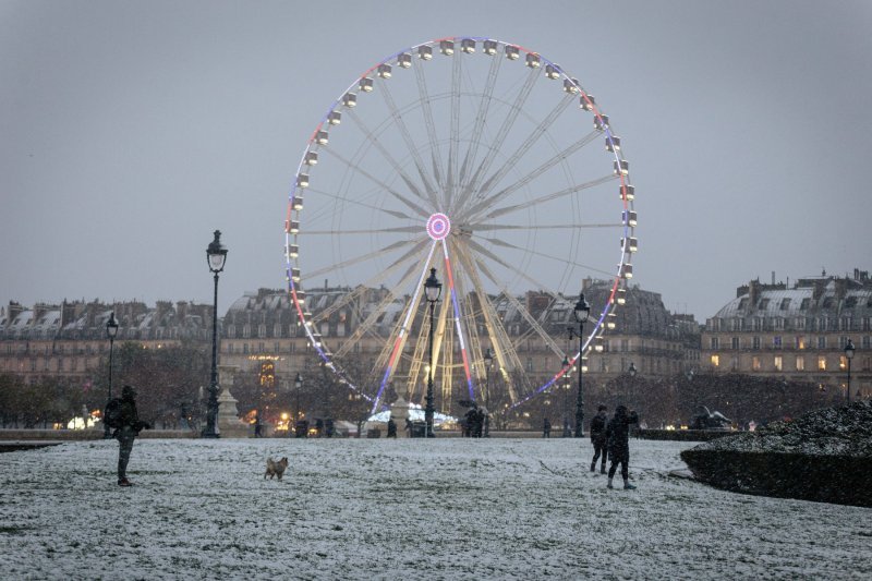 Pariz pod snijegom