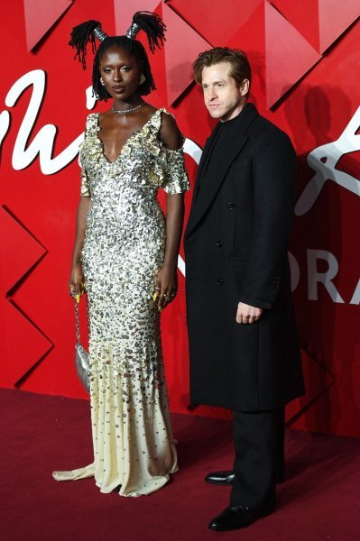 Jodie Turner-Smith i Daniel Lee