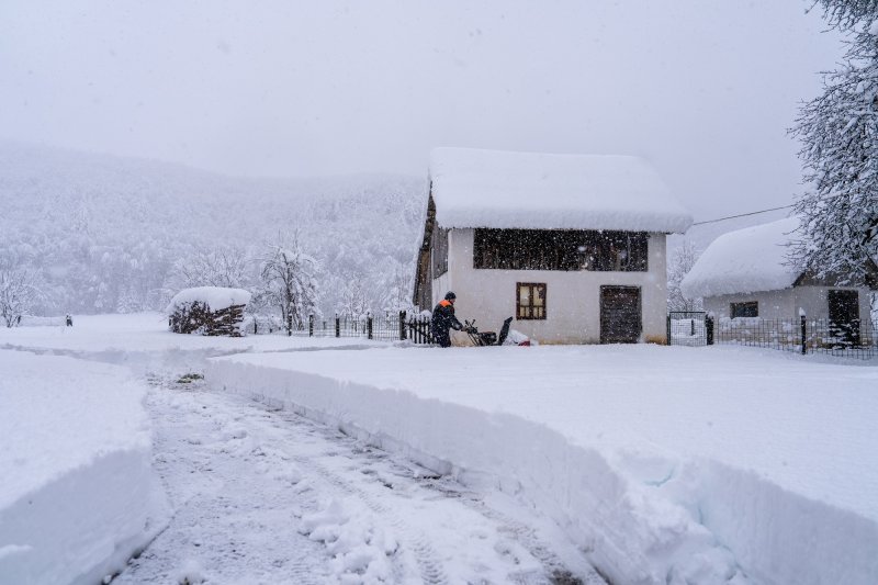 Gospić prekriven snijegom