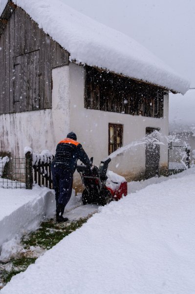 Gospić prekriven snijegom