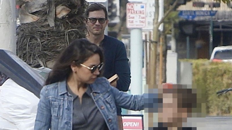 Ashton Kutcher i Mila Kunis s djecom