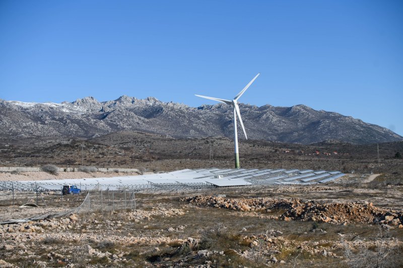 Zaton Obrovački: Bura uništila jednu od najvećih solarnih elektrana u Hrvatskoj