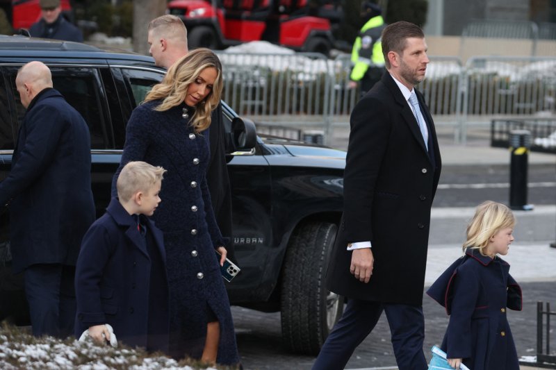 Eric i Lara Trump s djecom