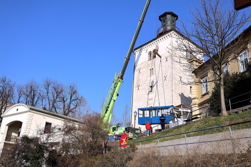 "Leteća" kabina Uspinjače pobudila pozornost prolaznika