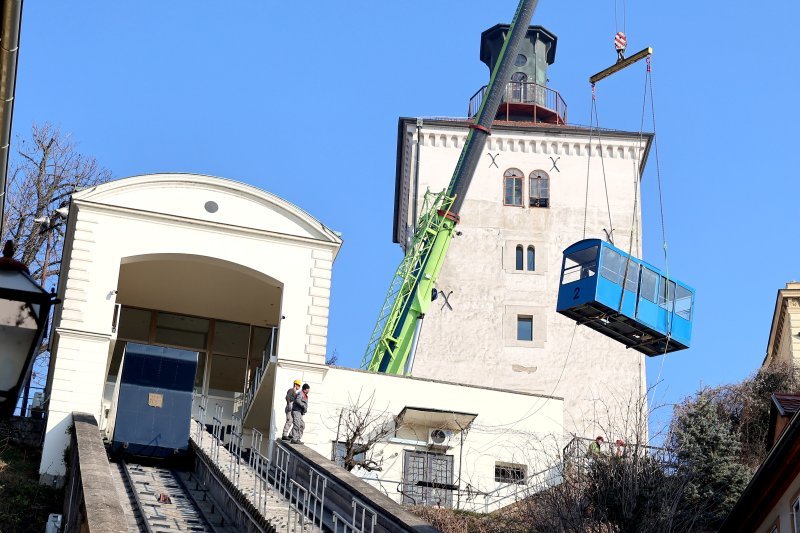 "Leteća" kabina Uspinjače pobudila pozornost prolaznika