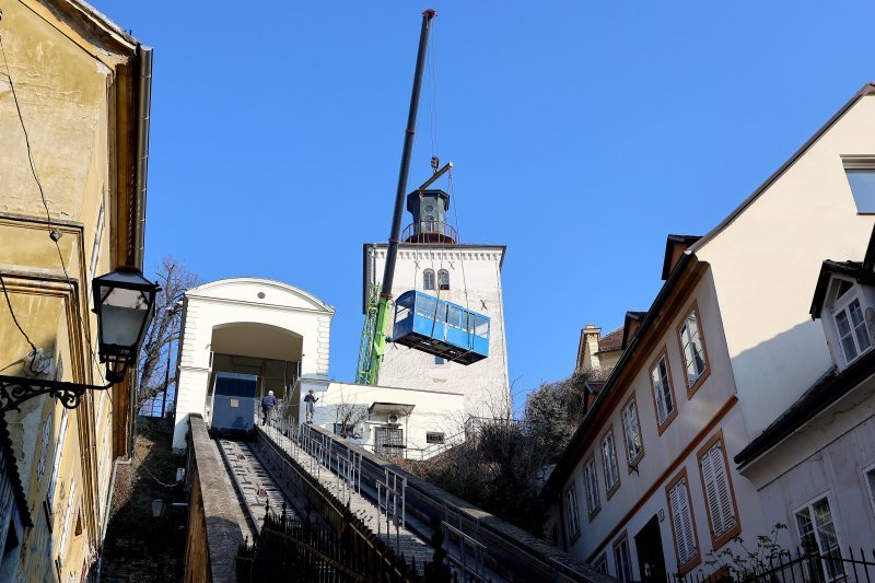 "Leteća" kabina Uspinjače pobudila pozornost prolaznika