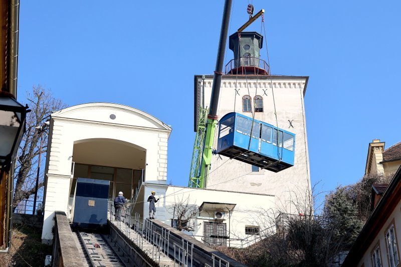 "Leteća" kabina Uspinjače pobudila pozornost prolaznika