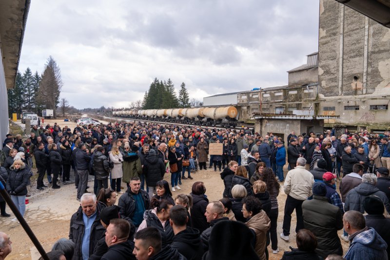 U Gospiću održan prosvjed zbog odlaganja opasnog otpada