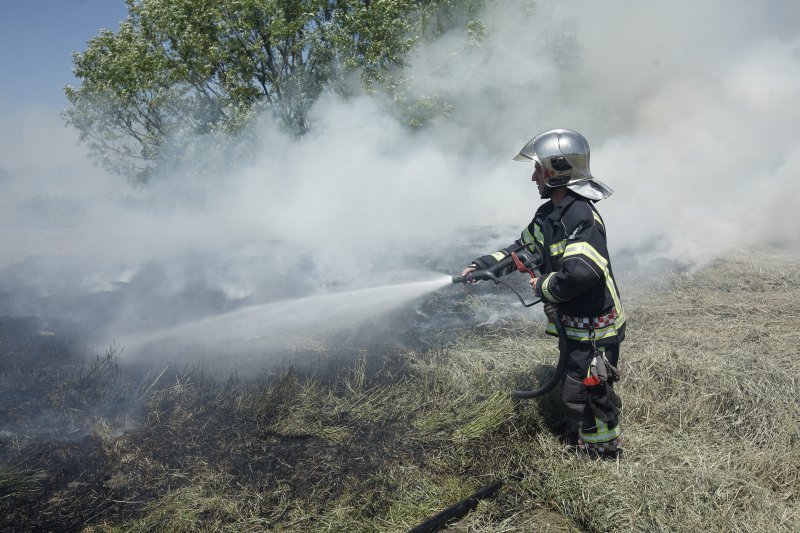 Maturant bacio signalnu raketu i izazvao požar