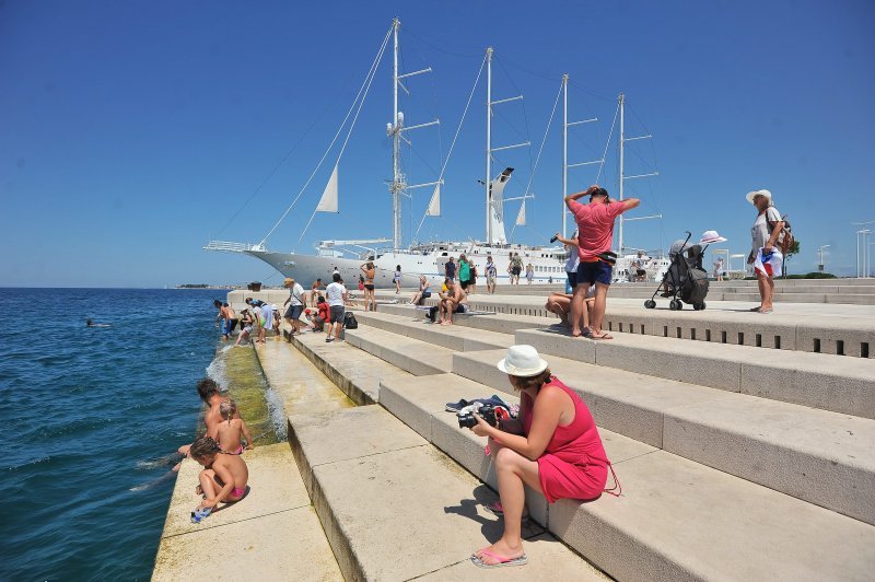 Zadrani i njihovi gosti pokušavaju se rashladiti