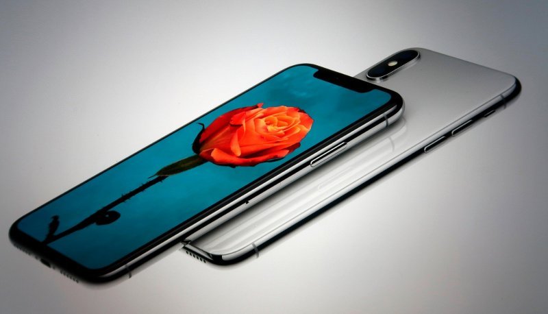 9. iPhone X