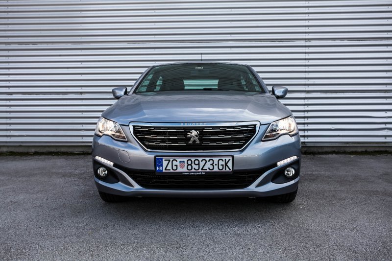 Peugeot 301 Allure 1,6 BlueHDi 100 BVM5