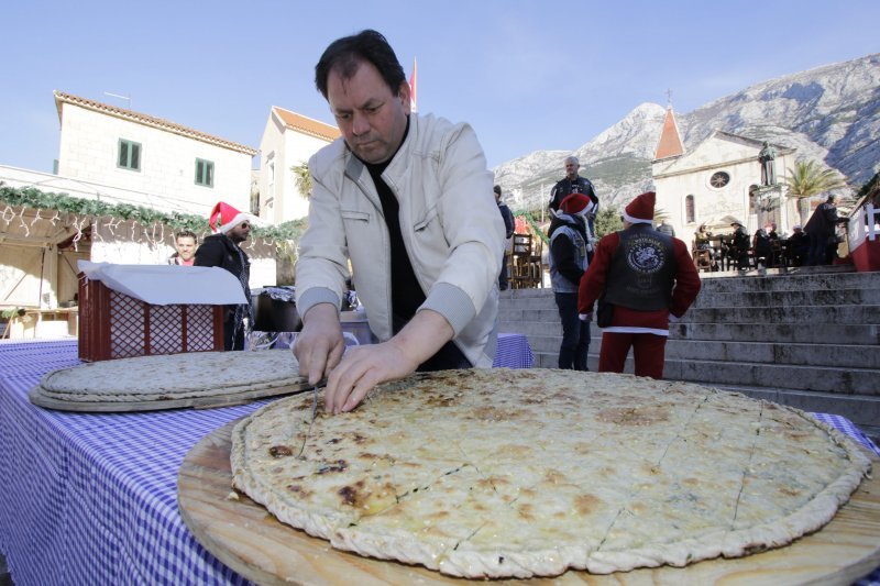 Soparnik u Makarskoj