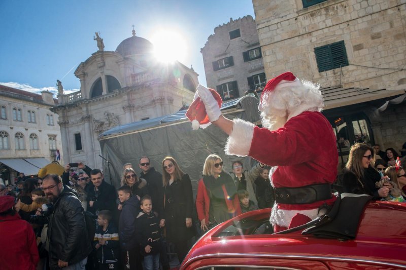 Dubrovnik - Djeca Novu godinu dočekala uz Djeda Mraza