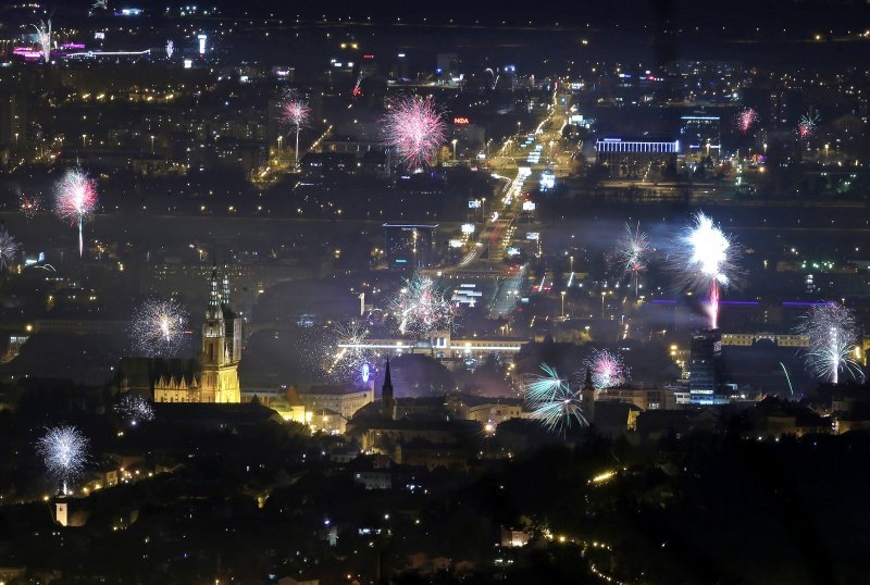 Novogodišnji vatromet nad Zagrebom, pogled s Medvednice