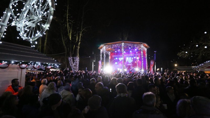 Oko dvije tisuće građana Novu godinu u Karlovcu je dočekalo uz koncert Nene Belana