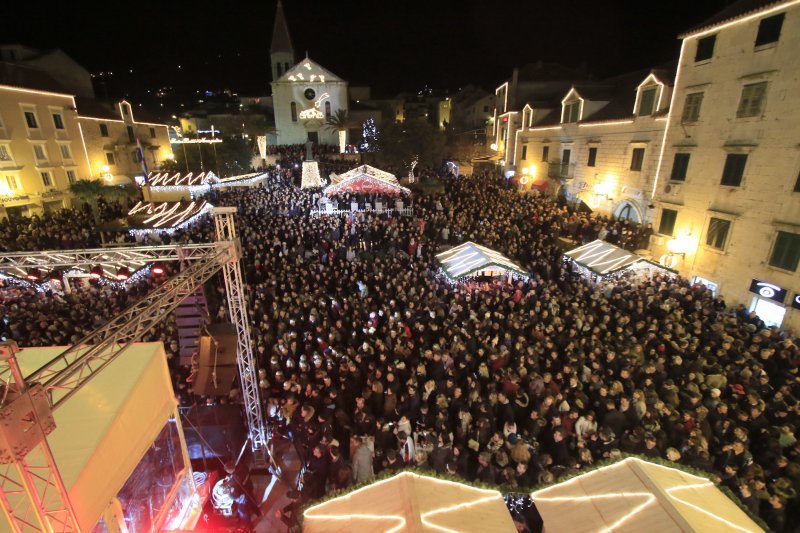 Doček Nove godine u Makarskoj