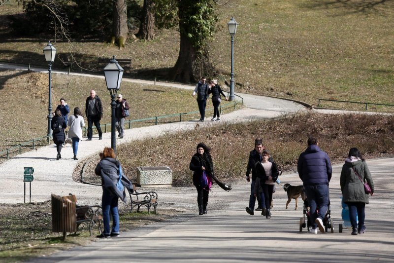 Sunčano poslijepodne u parku Maksimir