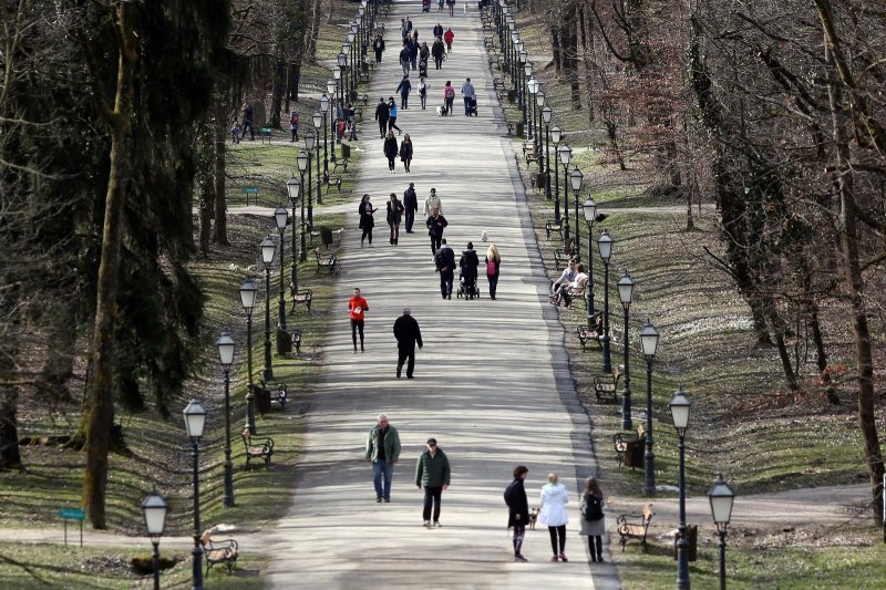 Sunčano poslijepodne u parku Maksimir