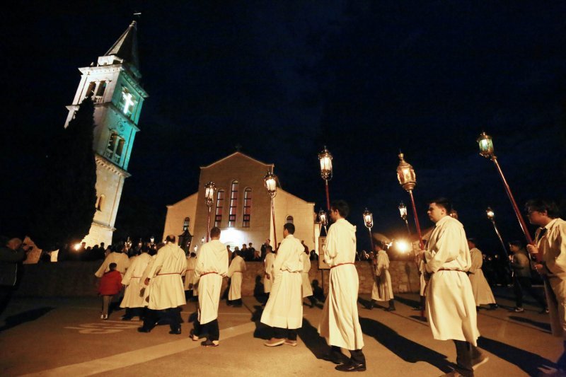 Andrej Plenković na hvarskoj procesiji 'Za križen'