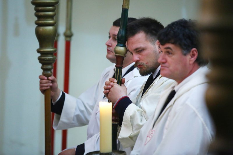 Andrej Plenković na hvarskoj procesiji 'Za križen'