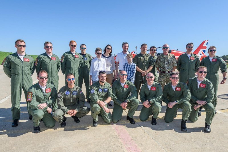 Akrobatska grupa Red Arrows u posjetu Krilima Oluje u Zemuniku