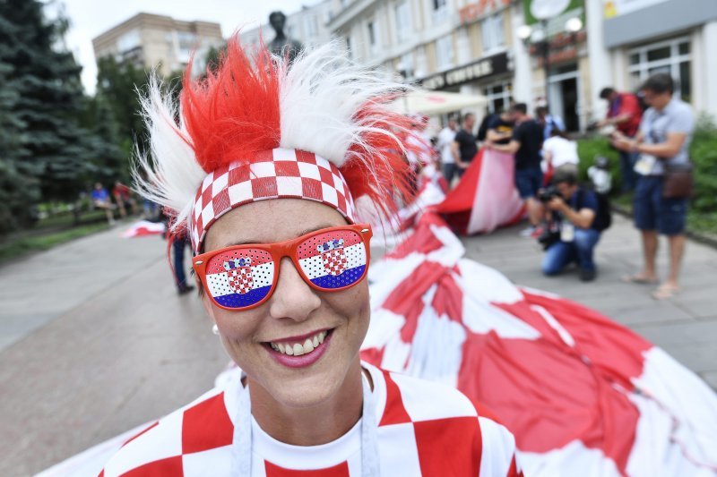 Navijači u Nižnji Novgorodu prije utakmice s Danskom