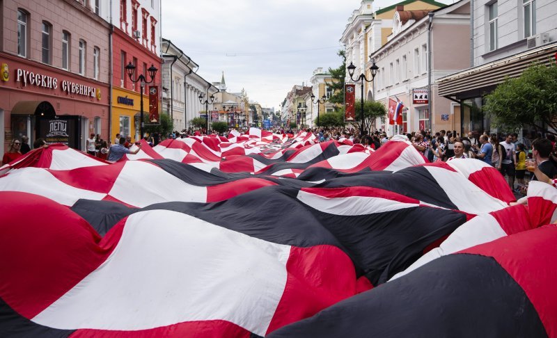 Navijači u Nižnji Novgorodu prije utakmice s Danskom