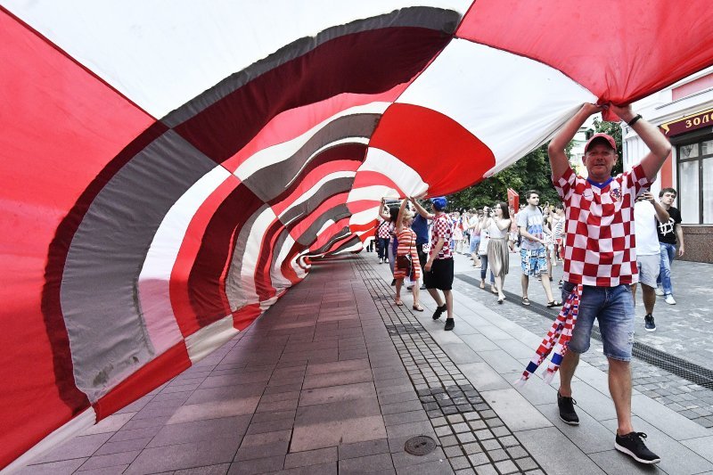 Navijači u Nižnji Novgorodu prije utakmice s Danskom