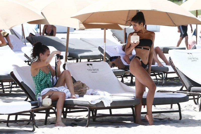 Bivša djevojka Justina Biebera, Yovanna Ventura, mami poglede na plaži