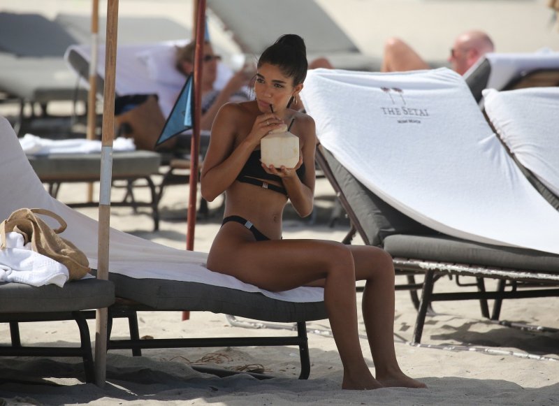 Bivša djevojka Justina Biebera, Yovanna Ventura, mami poglede na plaži