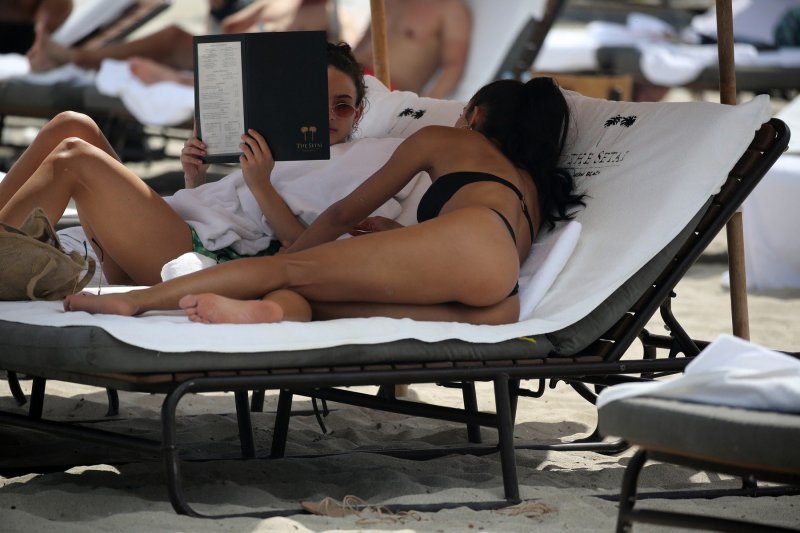 Bivša djevojka Justina Biebera, Yovanna Ventura, mami poglede na plaži